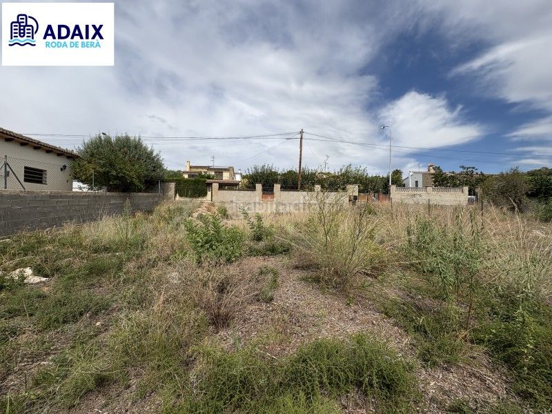 Foto b2c65fc6-749d-40c5-a8fe-4870695f3351. Terreny residencial a Roda de Barà