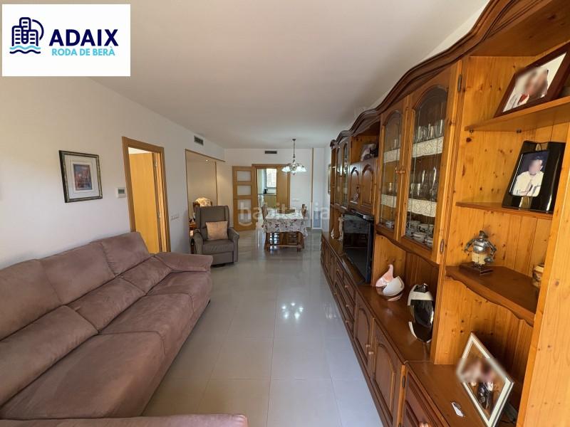 Foto 2f635118-caf8-4417-bbb2-c80ceb2ac35a. Erdgeschoss mit heizung parking pool in Roda de Barà