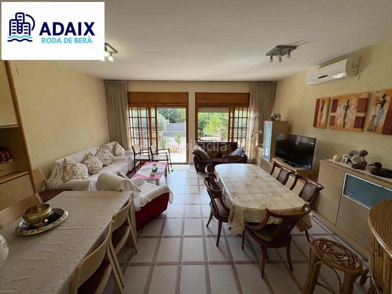 Foto 0d4e6787-71a6-415f-bdc5-da1929251931. Haus mit parking in Roda de Barà