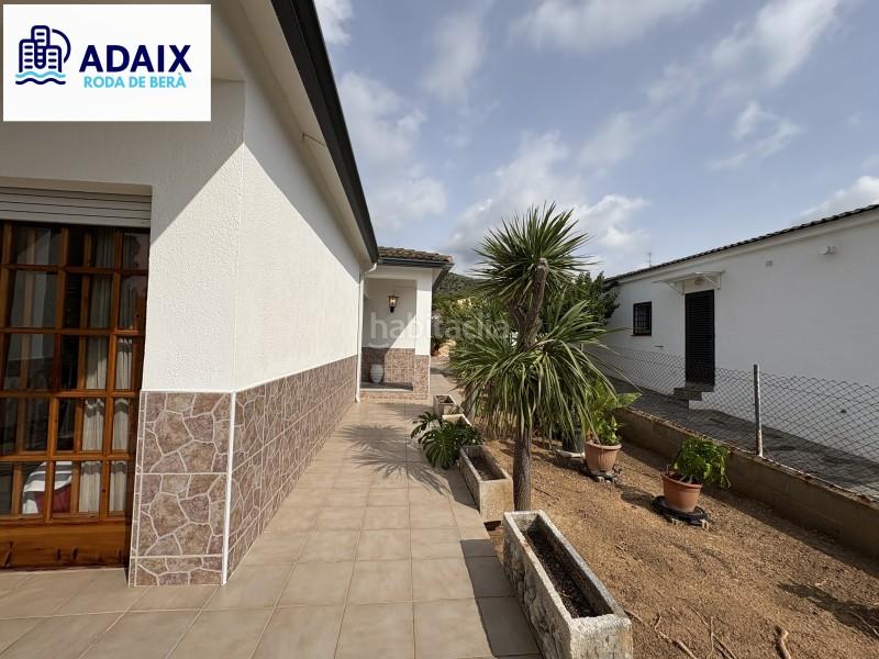 Foto 269c32c7-4d4e-4340-aea6-ea157e2a5b57. Haus mit parking in Roda de Barà