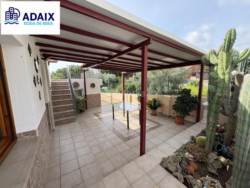 Foto 3343e18d-fb9b-4c6b-a55a-c09603867d33. Haus mit parking in Roda de Barà