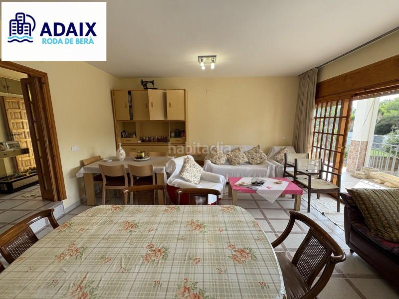 Foto 82b7639b-a160-4a4a-8942-48df830a752e. Haus mit parking in Roda de Barà