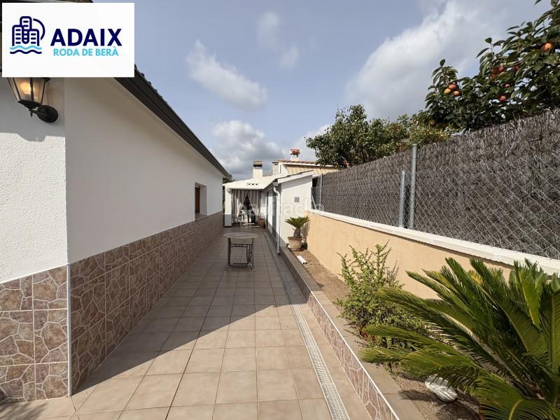 Foto 90fd6653-3003-489a-8dca-b1f731c9b72c. Haus mit parking in Roda de Barà