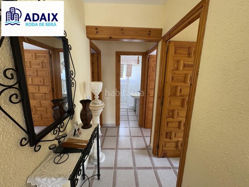 Foto d5b8e17d-604f-4bc2-8c6a-41371fe1bf8a. Haus mit parking in Roda de Barà