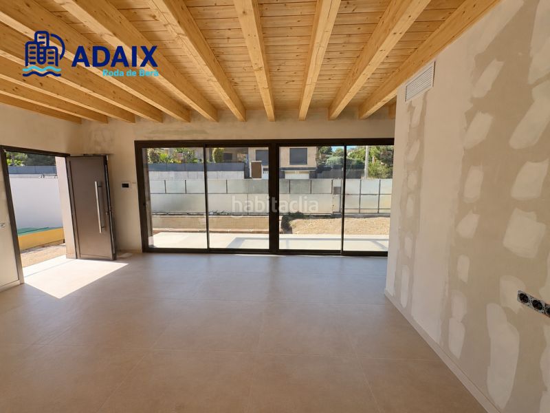 Foto 3d922c51-008d-42e9-bace-1ab2ea4c3739. Casa amb calefacció piscina a Roda de Barà