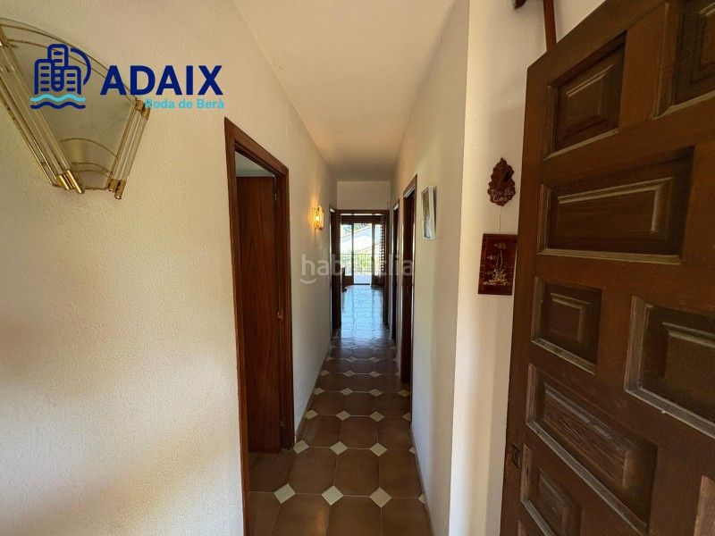 Foto 99745c4a-bd29-4e4d-b3c5-40aef02df5f9. Casa amb aparcament piscina a Roda de Barà