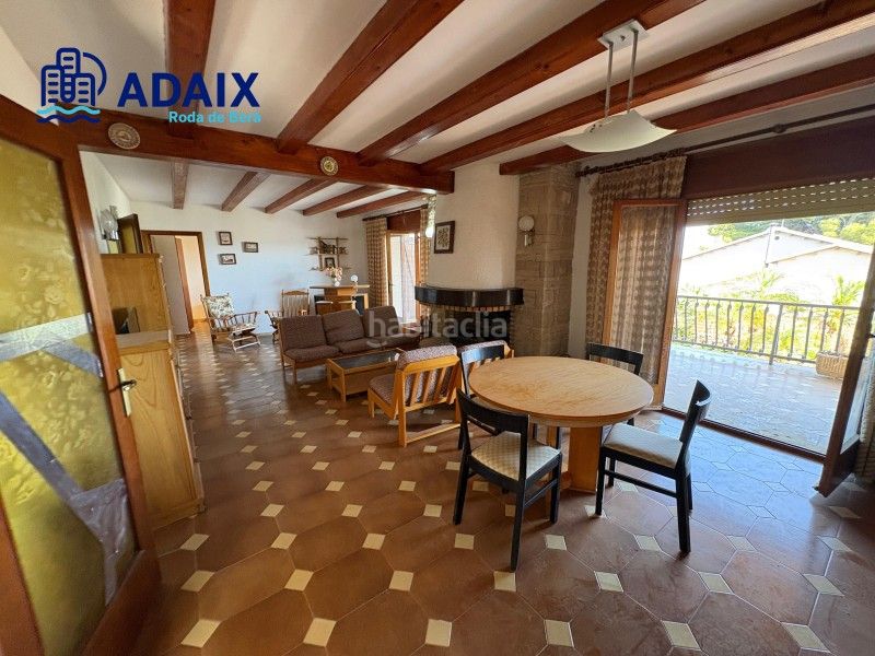 Foto b7cb554a-da43-46a0-a504-9a7a83104f85. Casa amb aparcament piscina a Roda de Barà
