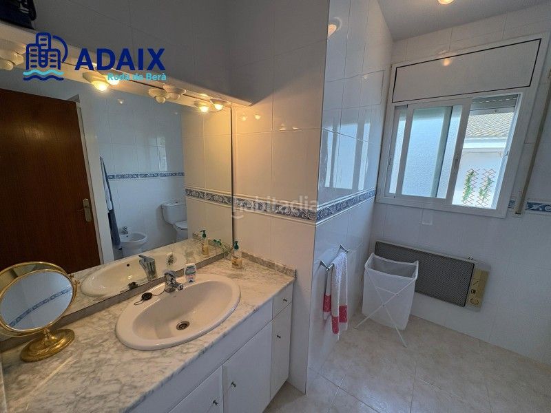 Foto 01a1318a-8521-4304-8515-4fc68ae8d653. Casa amb calefacció aparcament a Roda de Barà