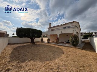 Maison à Roda de Barà. Casa en venta en  roda de berà, tarragona