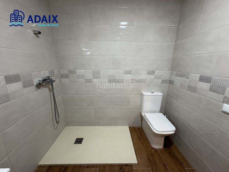Foto bd6b1ac0-3ce3-425a-a5f1-db497743344a. Planta baixa a Roda de Barà