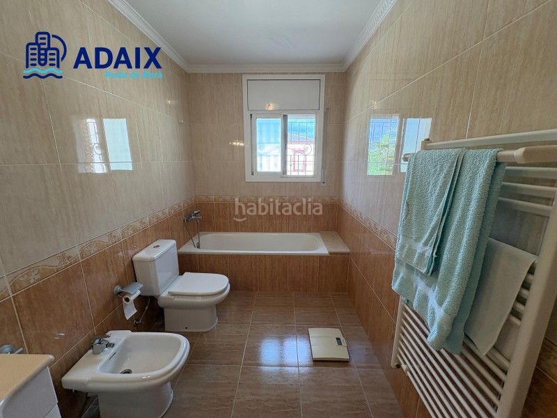 Foto 0f1996f6-a58e-42e0-86ca-e67ce9b2147a. Casa amb calefacció aparcament a Roda de Barà
