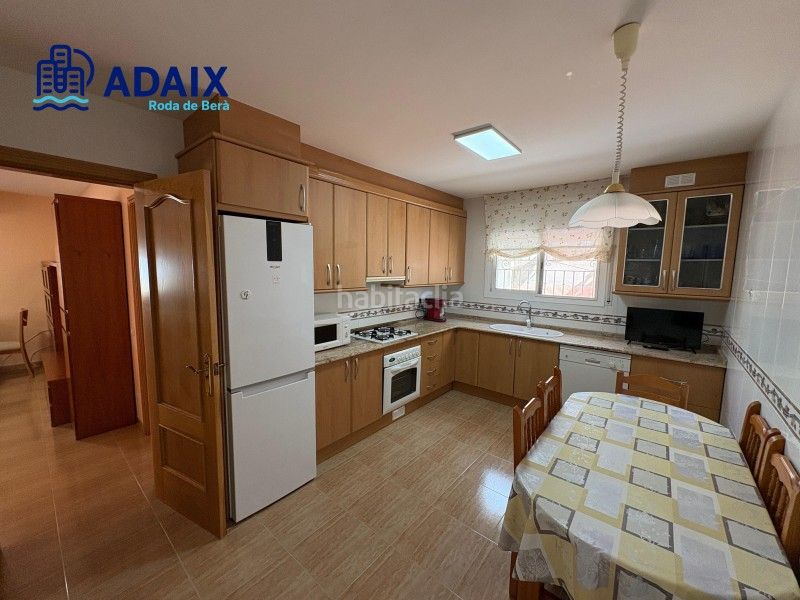Foto b1edab38-954c-4a57-b2b9-f5e5be0ab17f. Casa amb calefacció aparcament a Roda de Barà