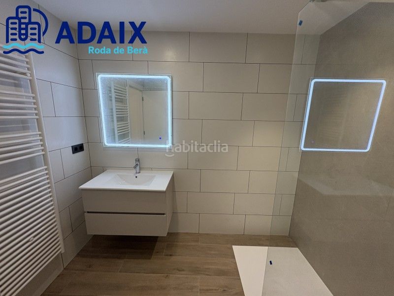 Foto 86af1dd2-6352-4670-ae56-944caca40d65. Planta baixa a Roda de Barà