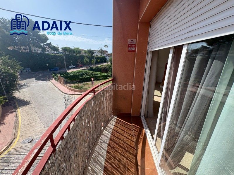 Foto 548e0277-8cea-4c52-ba60-cf2256dd6fb6. Casa adossada amb calefacció aparcament a Roda de Barà