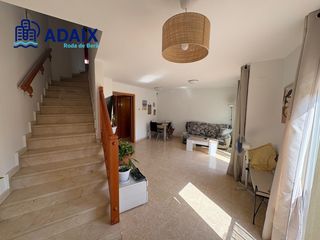 Casa adossada  Avenida la mancha. Adosado en venta en  roda de berà, tarragona
