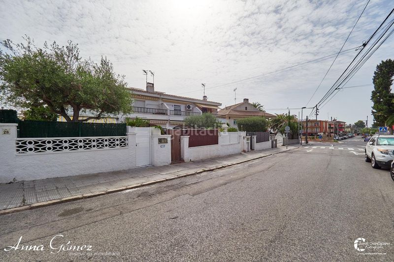 Foto 1f5d8690-7cef-4528-9271-a8695bcaaae4. Casa adossada amb aparcament a Cunit residencial Cunit