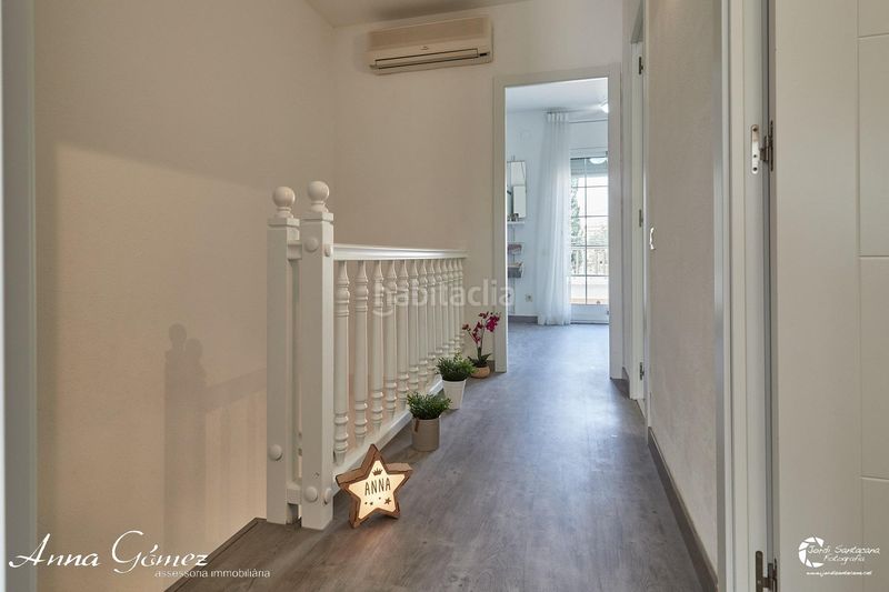 Foto 3bcd7ef0-308c-45fd-9331-4d14ab6d12c9. Casa adossada amb aparcament a Cunit residencial Cunit