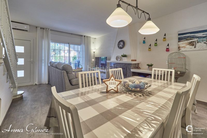 Foto 4dec9921-8720-4444-8f24-56789224cc9e. Casa adossada amb aparcament a Cunit residencial Cunit