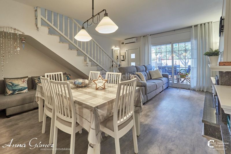 Foto 67bfead0-6e02-464f-814e-a6cf16da623d. Casa adossada amb aparcament a Cunit residencial Cunit