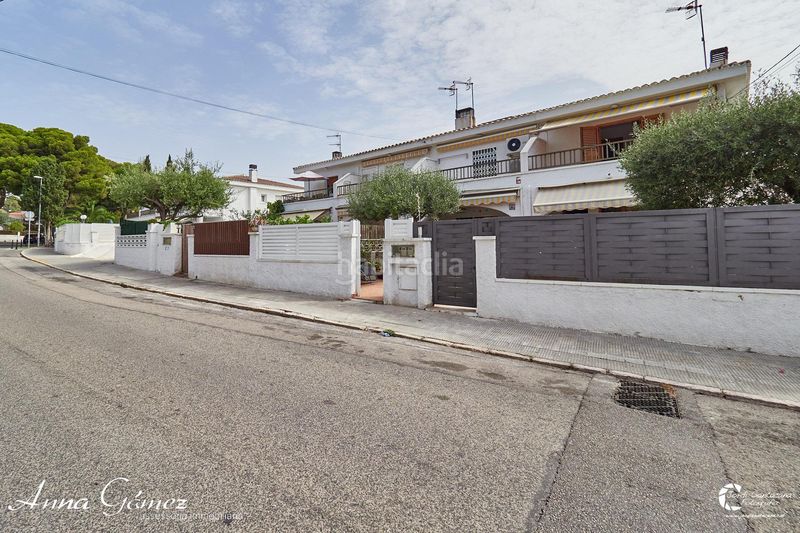 Foto ff95c569-1f04-41cb-a44c-dd0bf6a643c6. Casa adossada amb aparcament a Cunit residencial Cunit