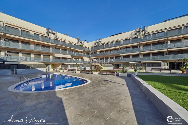 Foto 56c6889f-48e2-4e7d-8b61-26c3808f08ca. Planta baixa amb calefacció aparcament piscina a Vendrell (El)