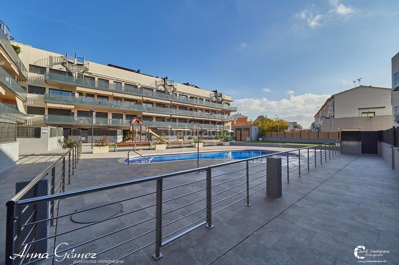 Foto b6eac478-bc2f-46fa-af39-d28ccba60a84. Planta baixa amb calefacció aparcament piscina a Vendrell (El)