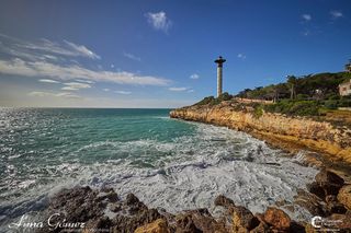 Casa a schiera in Els Munts. La casa del faro casa frontal al mar en exclusiva zona d els mun