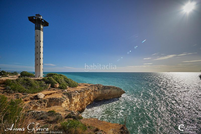 Foto a71e53be-1e7d-485d-b775-46777ce3cb6f. Casa adossada amb aparcament a Els Munts Torredembarra
