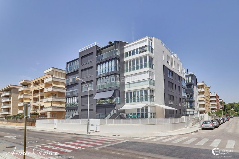 Foto e1d9f49e-601c-4954-9f03-9fc90c85ef76. Planta baixa amb calefacció aparcament piscina a Calafell