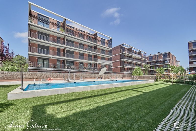 Foto 28adacf4-d9c7-4dbb-88e3-5e9f3c8beea0. Àtic amb aparcament piscina a L´Estany Calafell