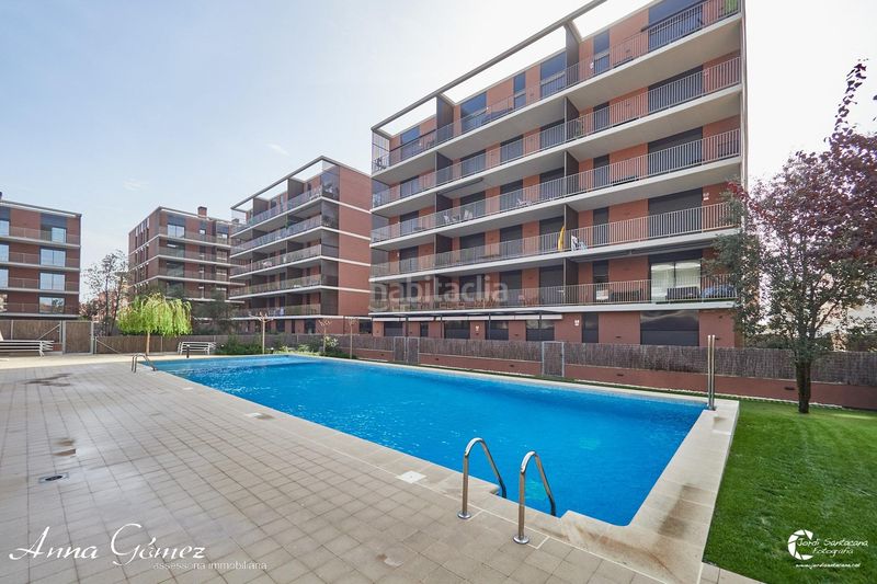 Foto d3842747-81b6-498e-88ea-43d1b52b8fc5. Àtic amb aparcament piscina a L´Estany Calafell