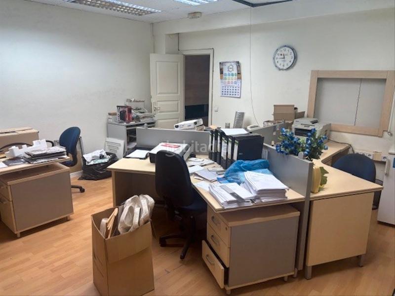 Foto 05509f51-772c-44ca-b0d2-5b0b4eaa0d48. Local comercial amb calefacció a Montesa Esplugues de Llobregat