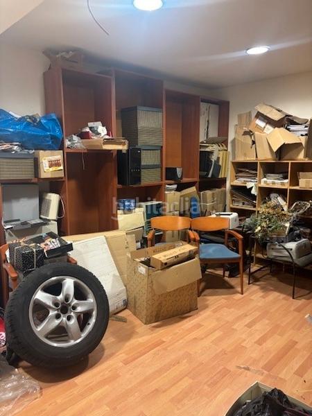 Foto 1b7bc3ef-3946-49a8-ab86-5c1b973af79e. Local comercial amb calefacció a Montesa Esplugues de Llobregat