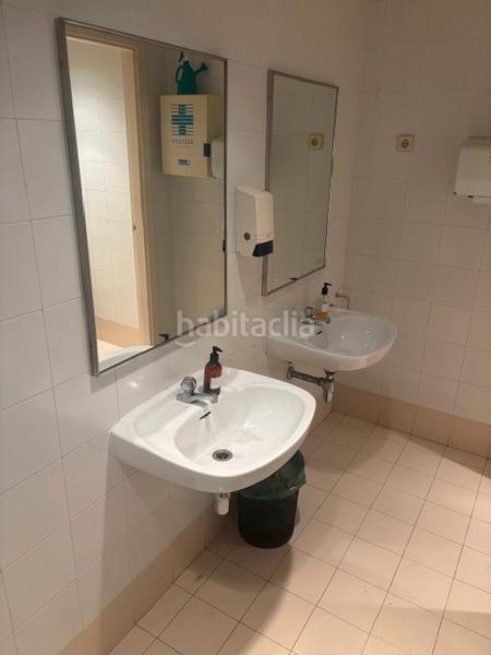 Foto 9d388a0a-8099-4f70-bfc4-836ff67e815d. Local comercial amb calefacció a Montesa Esplugues de Llobregat