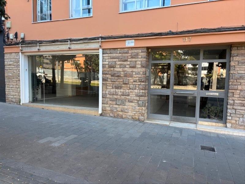 Foto ea4017ed-c414-446a-8742-8bfa91ba61a6. Local comercial amb calefacció a Montesa Esplugues de Llobregat