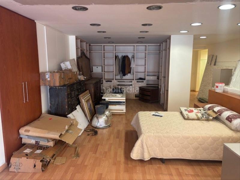 Foto f1d33b45-cfca-4312-bebe-abf7cbdfefd1. Local comercial amb calefacció a Montesa Esplugues de Llobregat