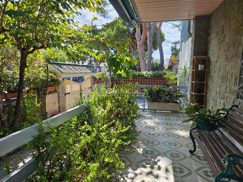 Foto 633a2a9e-adc0-4996-8950-16510af503d5. Chalet avec cheminée chauffage parking dans Lluminetes Castelldefels