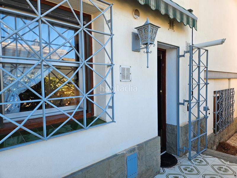 Foto 94b12cf2-b080-4703-8fa0-975318d4ee5c. Chalet avec cheminée chauffage parking dans Lluminetes Castelldefels