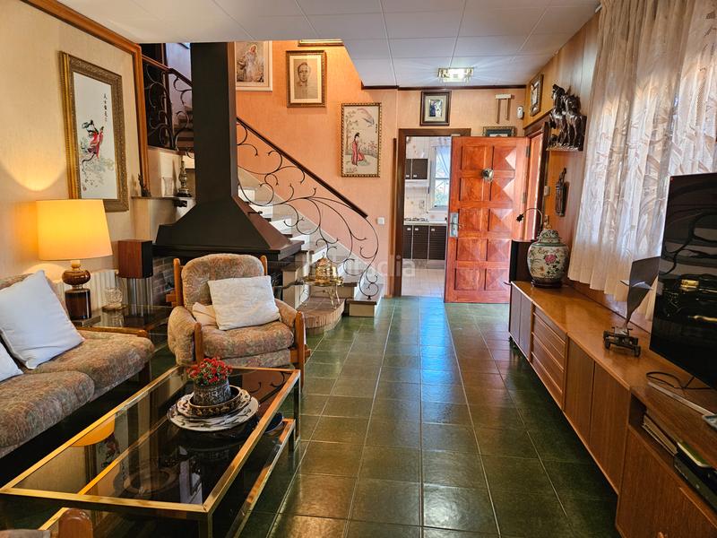 Foto adc9e4f5-5a9b-4586-b5ea-1df42b0e64af. Chalet avec cheminée chauffage parking dans Lluminetes Castelldefels