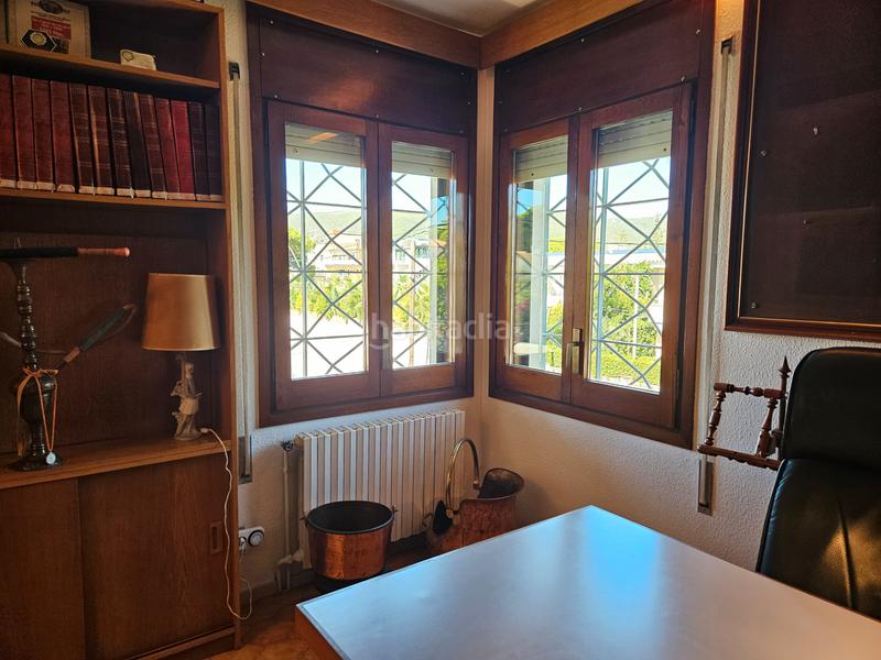 Foto c12c054a-91bf-4c37-940f-c340cb4139e2. Chalet avec cheminée chauffage parking dans Lluminetes Castelldefels