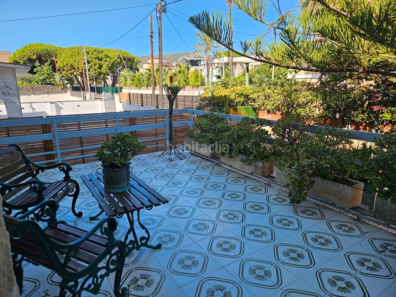 Foto b2d56f1c-03b8-4dfd-aa1e-b5b3ac751e0c. Chalet con camino riscaldamento parcheggio in Lluminetes Castelldefels