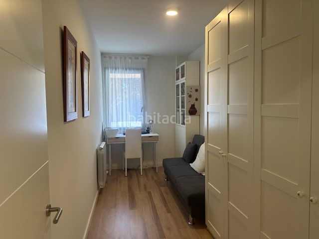 Foto b3103c6b-67ff-4c08-87ce-baf387198b23. Flat with heating parking in Centre Castelldefels