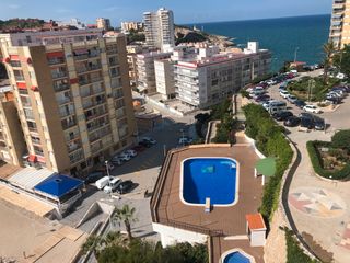 Apartamento en Calle isla de los pensamientos. Apartamento con 3 habitaciones con ascensor, parking, aire acond