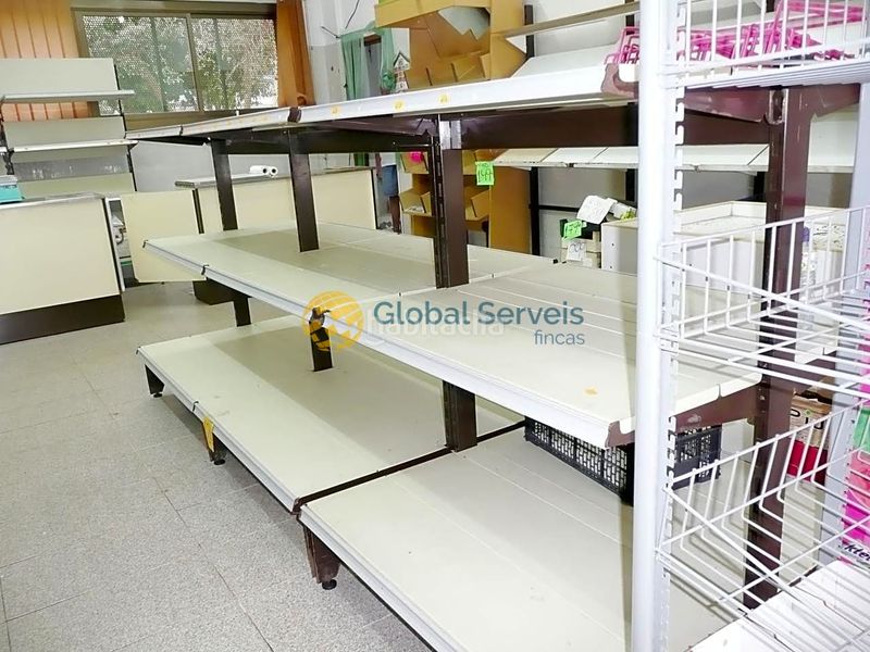 Foto 8d467d8c-e805-4140-adb0-d217e41708e4. Rent business premise in Abrera