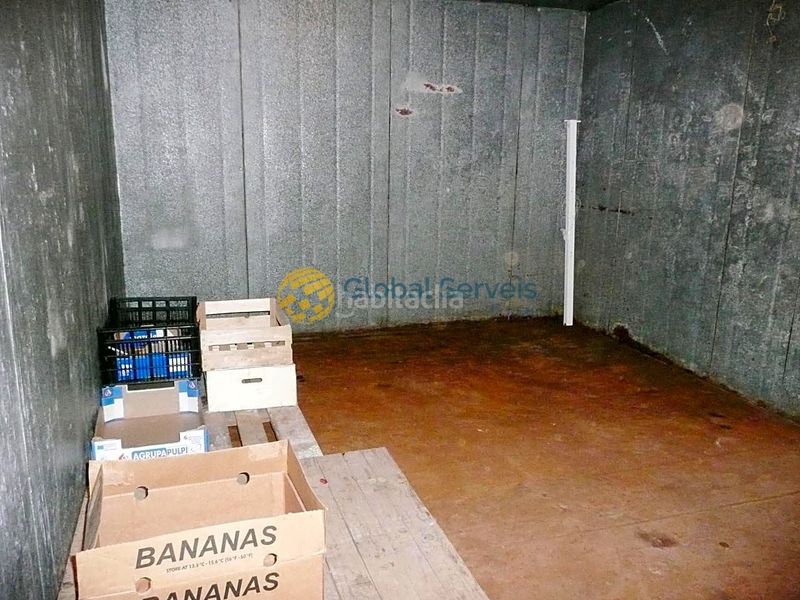 Foto ba425dec-ac6c-4268-ad2a-27cf02192557. Rent business premise in Abrera