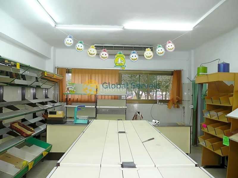 Foto e20ec715-840b-4b5f-b590-2e8a2d7718e8. Rent business premise in Abrera