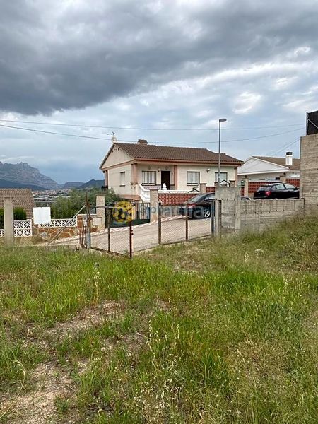 Foto b9594891-ccb7-4157-8a5d-51e3fb5cb36f. Terreny residencial a Abrera