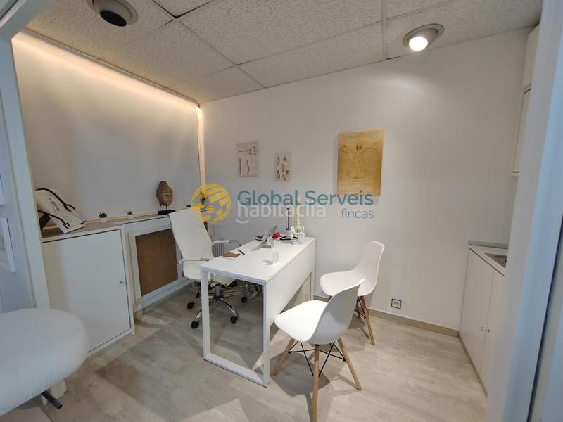 Foto 95f4157d-6866-404a-9c4e-27d1a2928d2b. Location local commercial dans bonanova 69 dans Tres Torres Barcelona