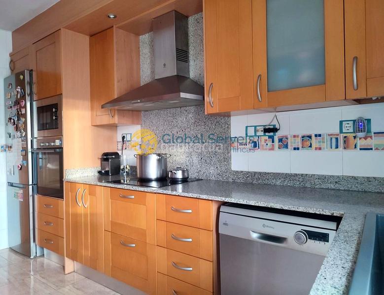 Foto 913c456f-012b-49f3-9127-eabfd2e5b399. Casa a schiera con riscaldamento piscina in Abrera