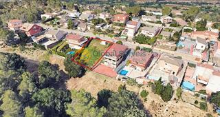 Terreny residencial  Carrer país valencià. Crea tu futuro